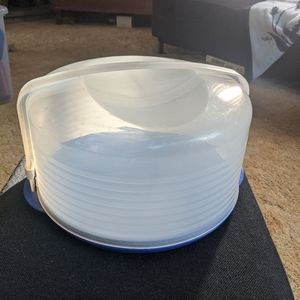 Tupperware Round Cake